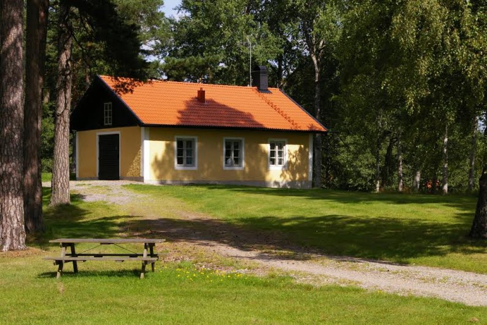 Orebro Central Sweden Vacation Rental Luxury Swedish Cottage