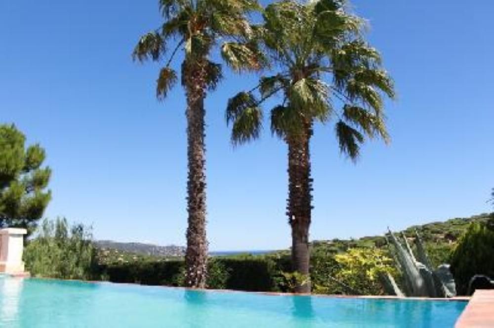 Sainte Maxime vacation rental with swimmingpool