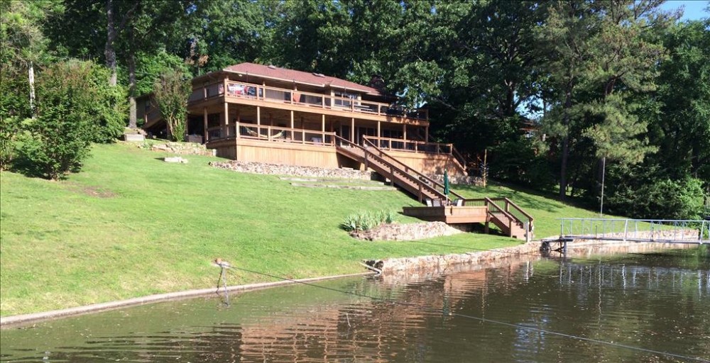 Grove vacation rental with House from the water when lake is full.