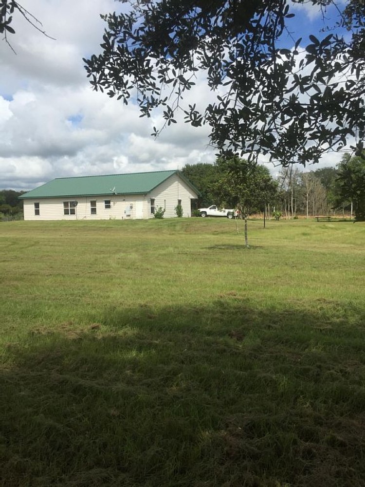 okeechobee vacation rental with 1,980 square foot home