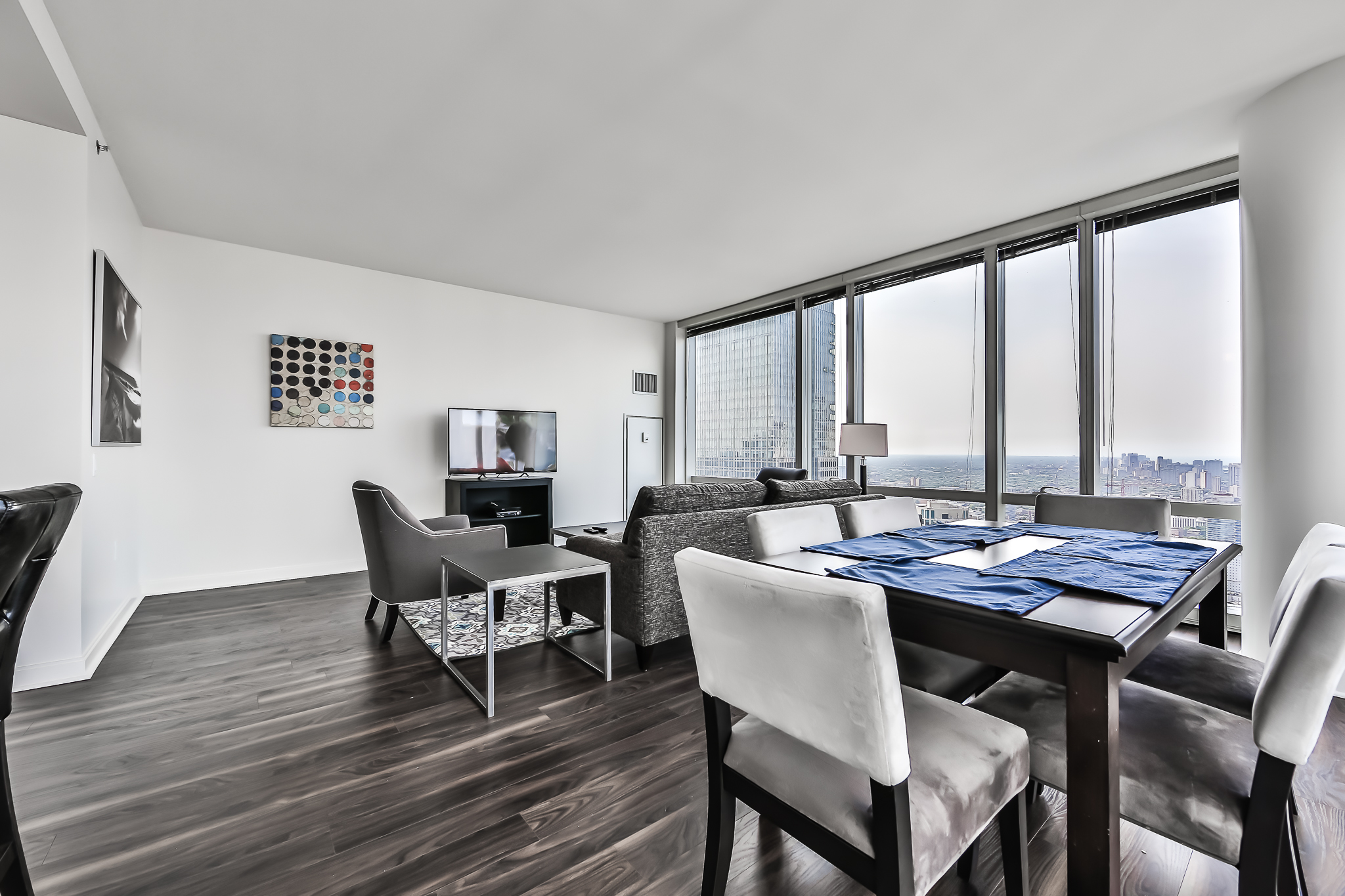 Chicago, Illinois Vacation Rental OneEleven 3 Bedroom 06 3 Bedrooms