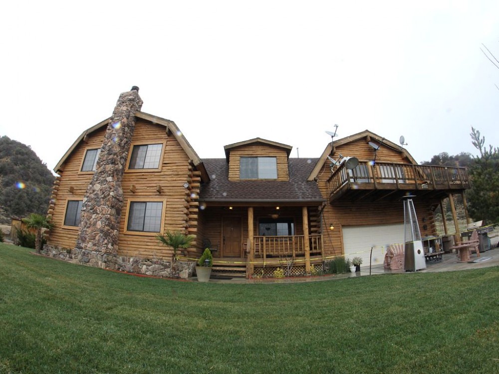 Frazier Park vacation rental with Log Home Front