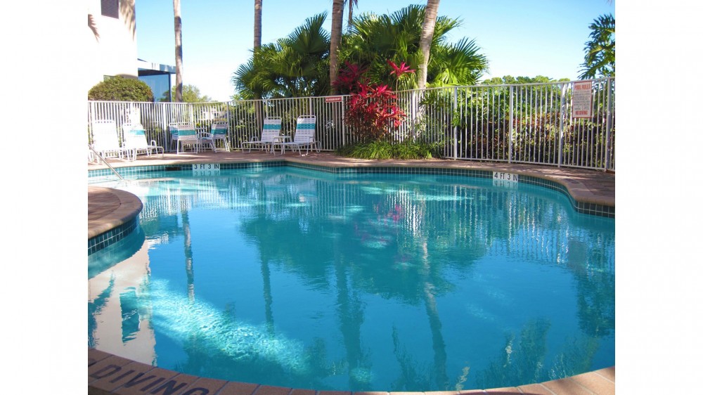 Palm Beach Gardens vacation rental with Community Pool overlooking Golf Course