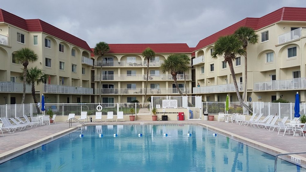 Saint Augustine Beach vacation rental with Large pool and beautiful complex