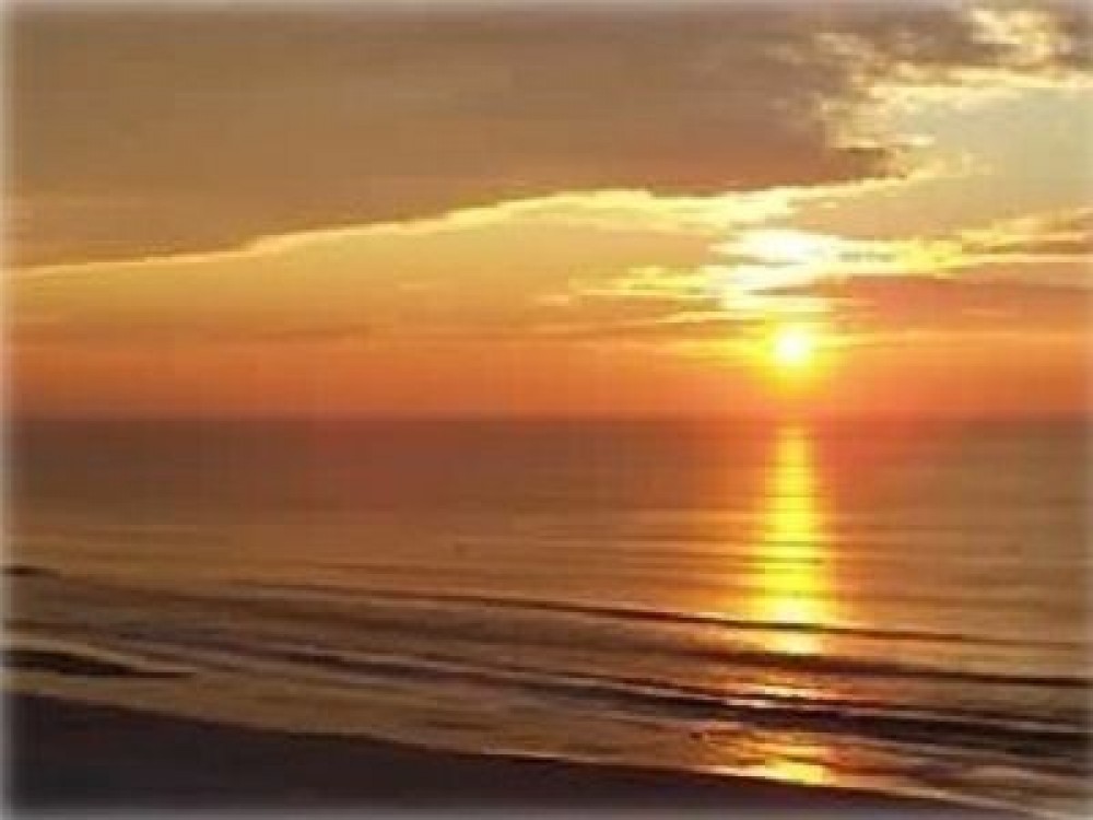 North Myrtle Beach vacation rental with 6th floor balcony morning view