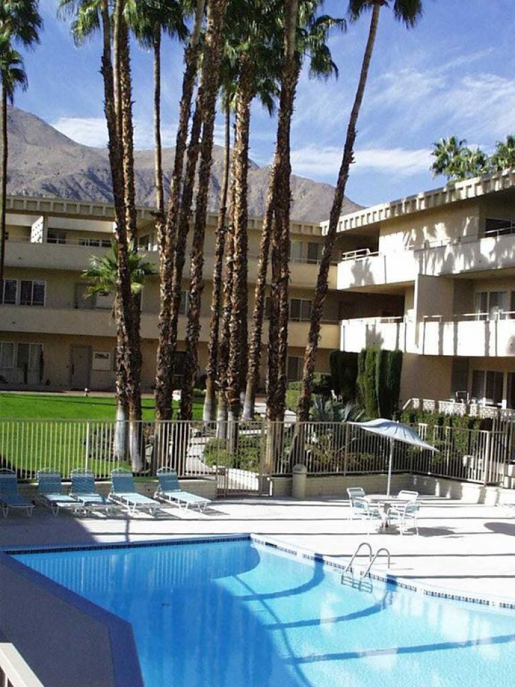Palm Springs vacation rental with