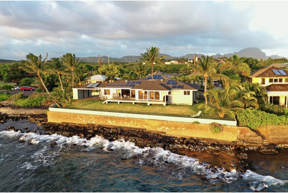THE BEACH HOUSE KAUAI-OCEAN FRONT PARADISE-TVNC 1191