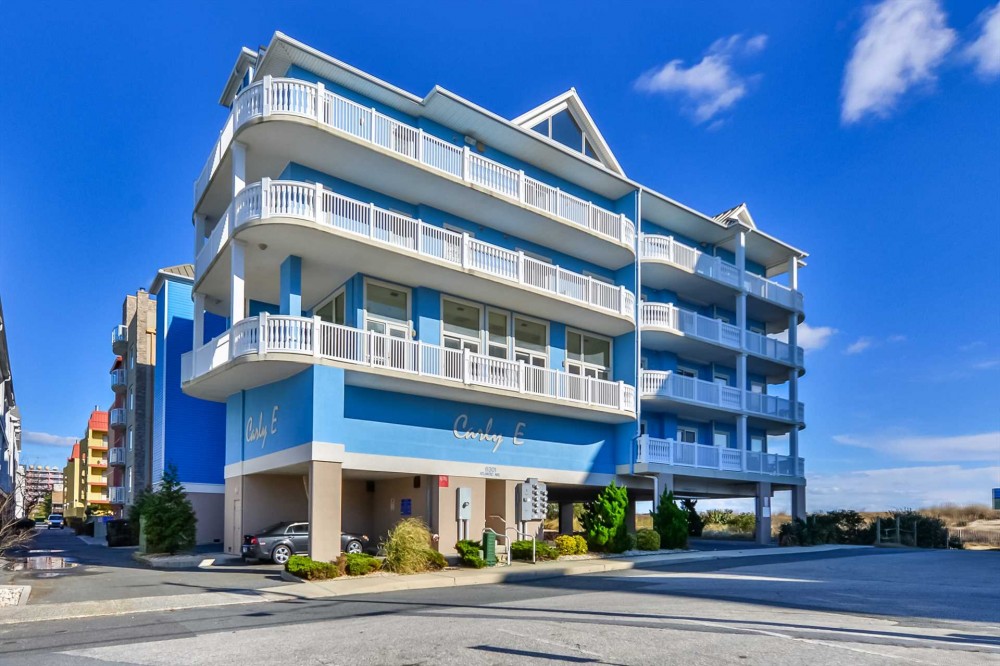 Ocean City, Maryland Vacation Rental 3 Br/3 Ba • 2500 SF 3 Bedrooms