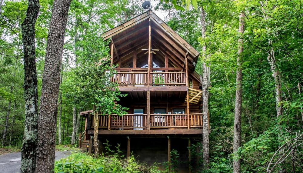 Sevierville, Tennessee Vacation Rental | Bear Hug #18 | 1 Bedrooms 1 ...