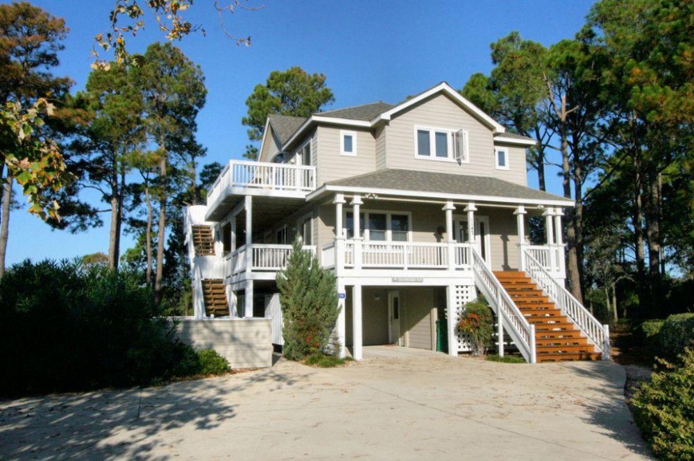 Corolla, North Carolina Vacation Rental Sounds Like Fun 6 Bedrooms