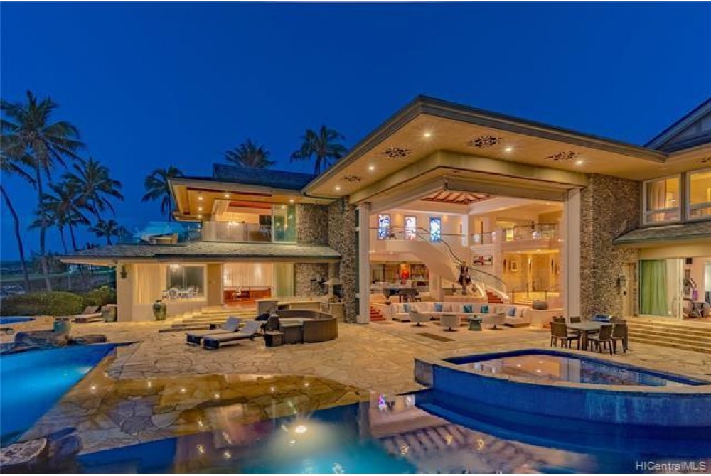 Lahaina, Hawaii Vacation Rental Magnificent Oceanfront 6 Bedrooms 6