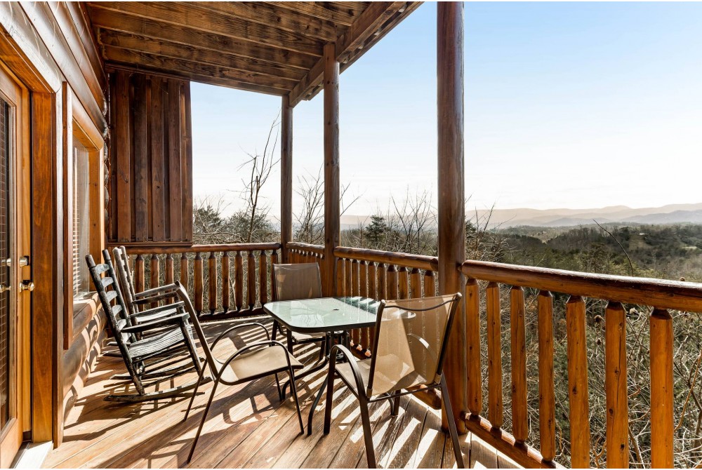 Gatlinburg, Tennessee Vacation Rental CABIN MOUNTAIN 5 Bedrooms 4.5