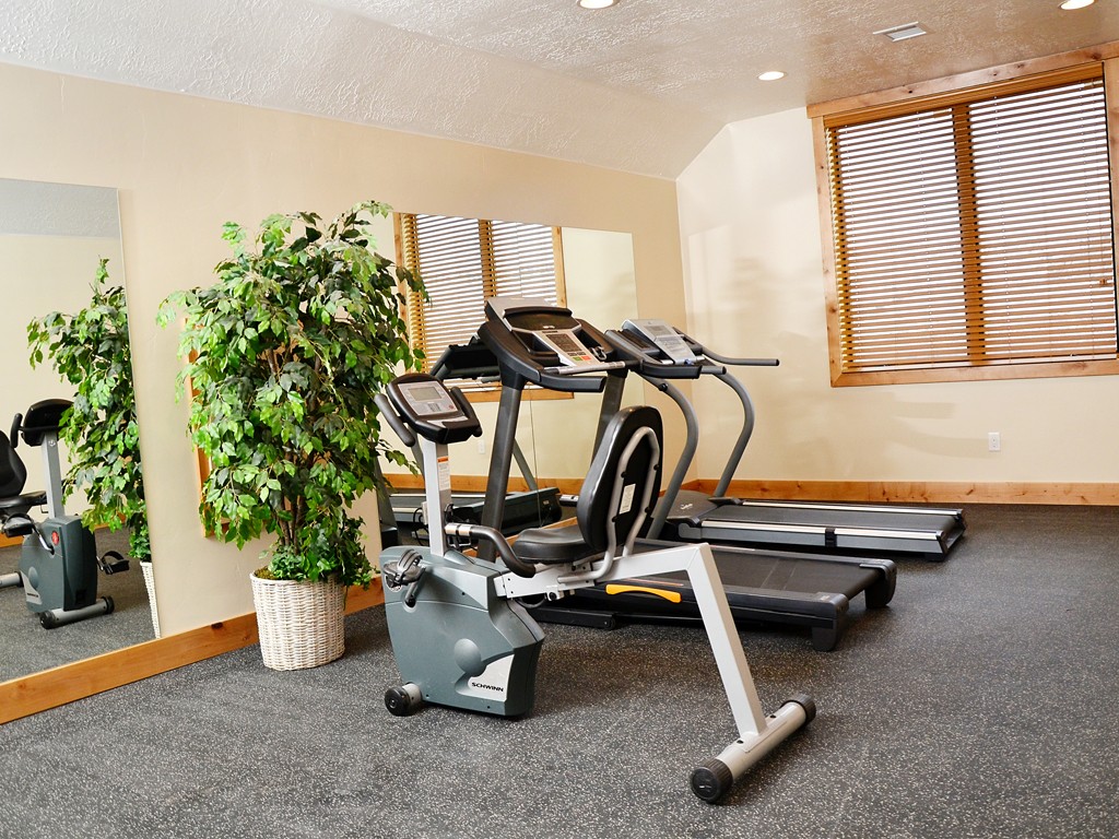 Coalville, Utah Vacation Rental Newly Constructed Lake View House In