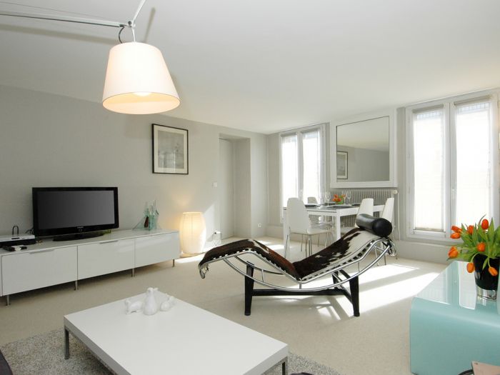central paris vacation rental with